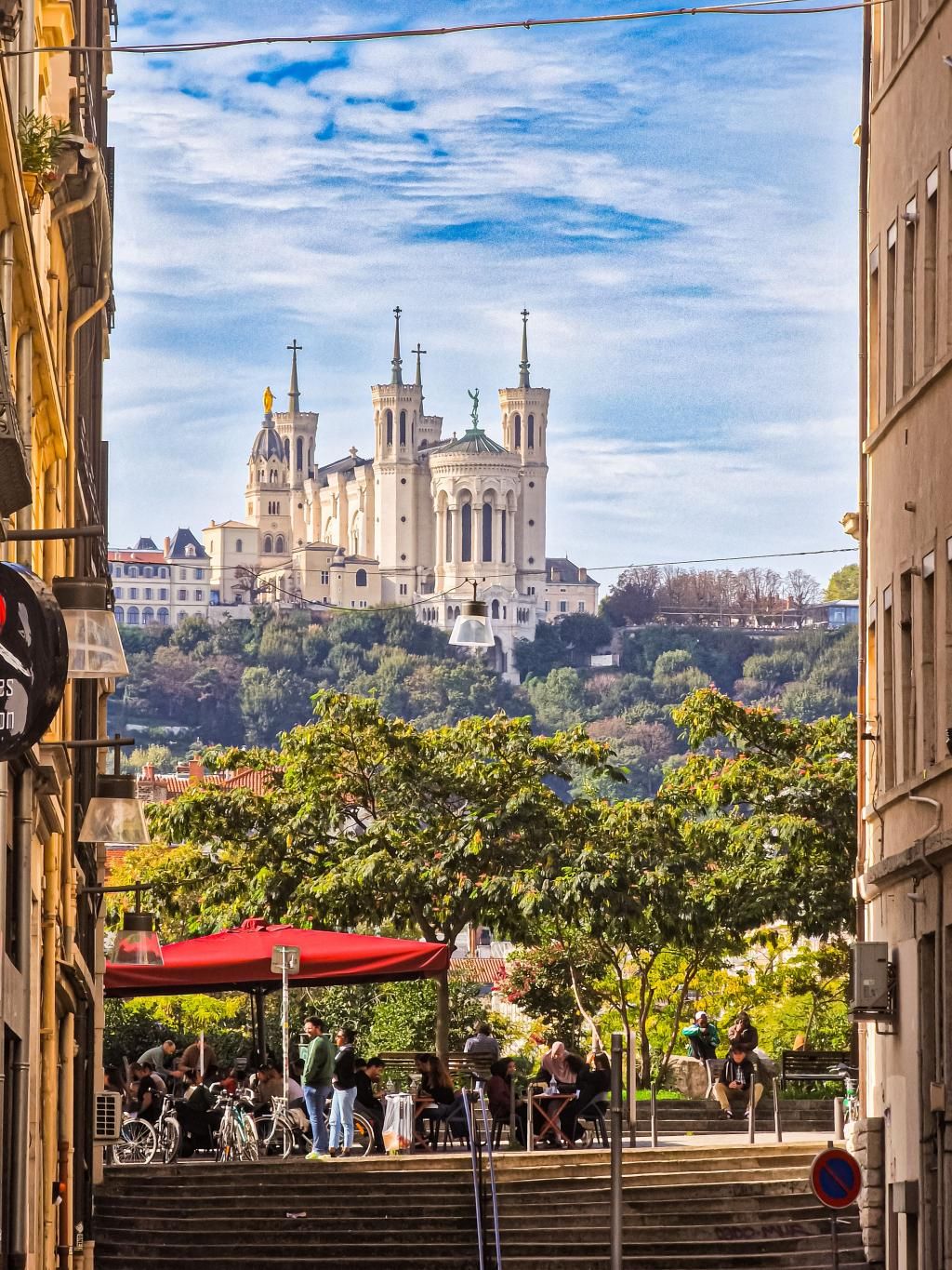 Slow travel à Lyon: pourquoi ralentir dans la capitale gastronomique est la meilleure décision de l'été