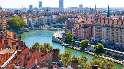 Cap sur la Saône à Lyon : Croisière et Teatime au Boscolo Lyon Hotel & Spa