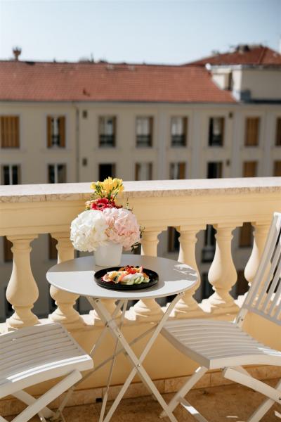 Deluxe Room with Terrace