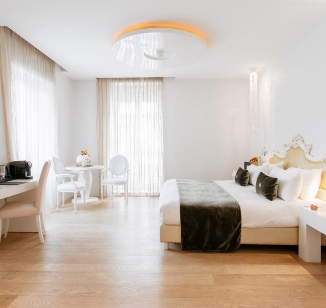 Deluxe Suite with terrace - Boscolo Hotel Nice