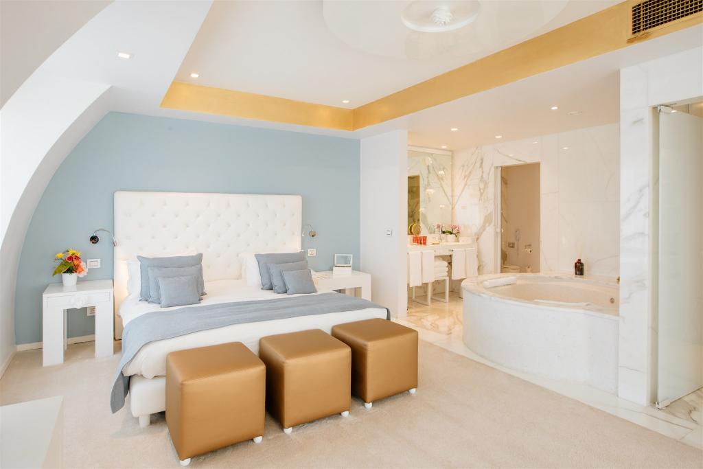 Your stay at the 5-star Boscolo Nice Hotel & Spa